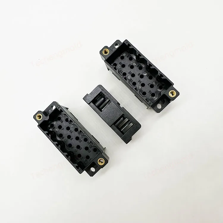 特诚科技PBT精密注塑件实拍 3